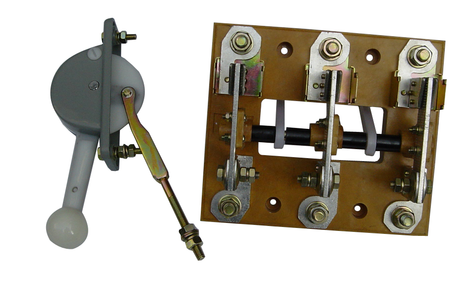 旋轉(zhuǎn)式刀開(kāi)關(guān) HD13BX-200/31 在電氣領(lǐng)域中的工藝與禮品應(yīng)用